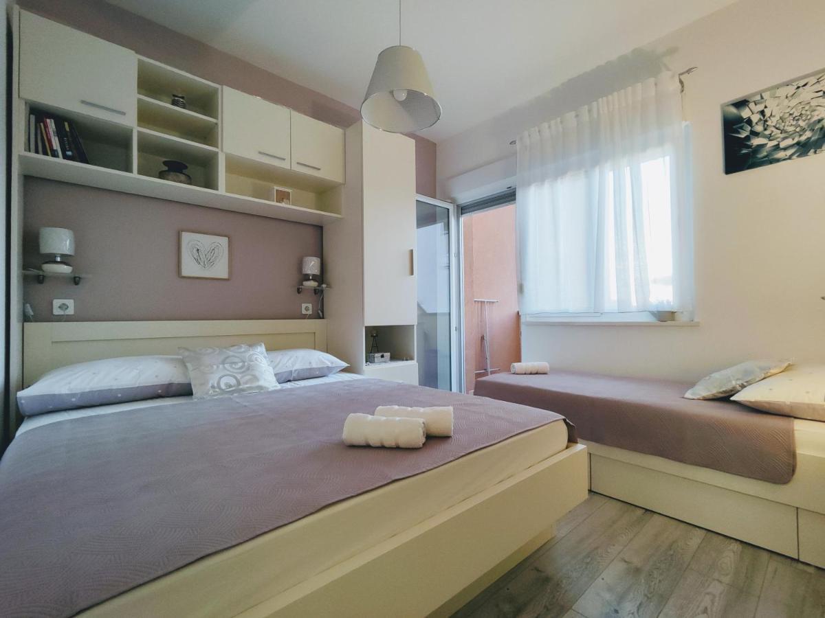 Sea & Sun Apartments Tučepi Extérieur photo