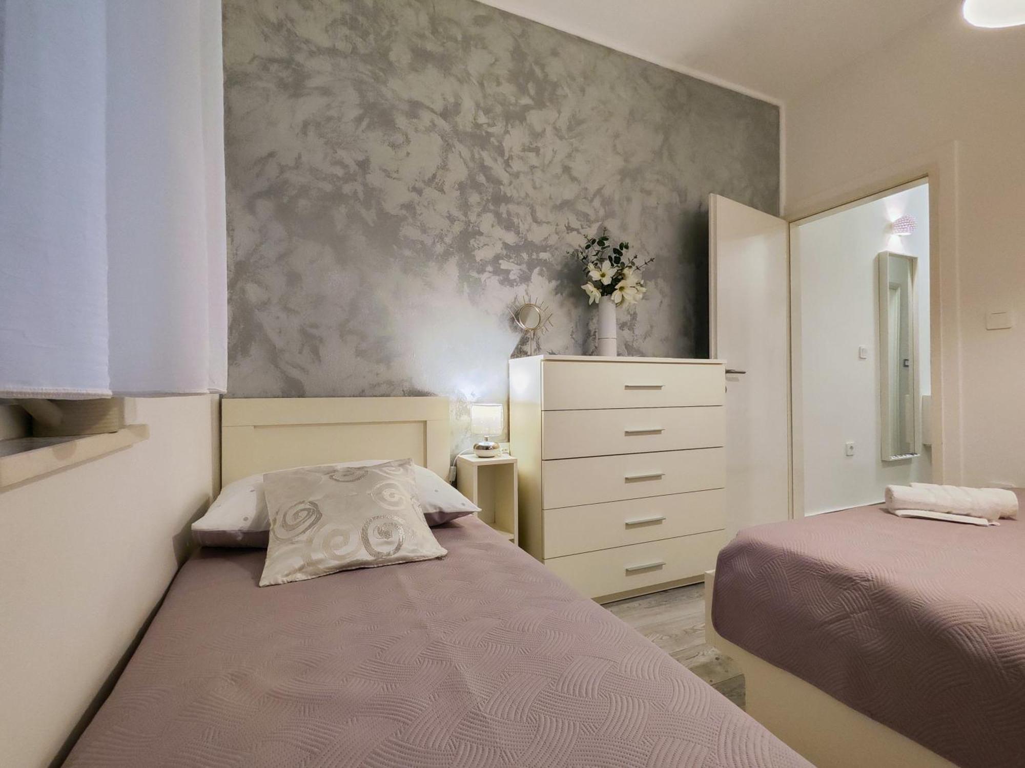 Sea & Sun Apartments Tučepi Chambre photo